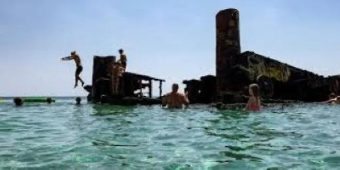 Anna's House * Epanomí